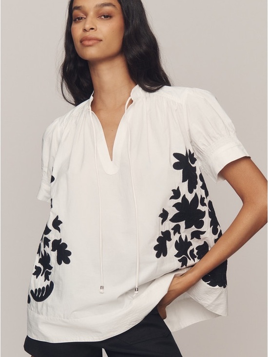 Anthropologie Tops - Anthropologie Puff Sleeve Embroidered Swing Blouse size Small